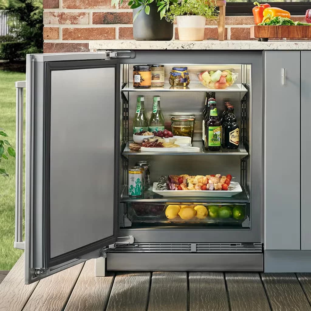 24" Outdoor Undercounter Refrigerator – Panel Ready feature detail